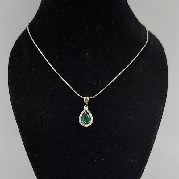 0.6 Carat Nano Russian Emerald Sterling Silver Necklace - Picture 1 of 10